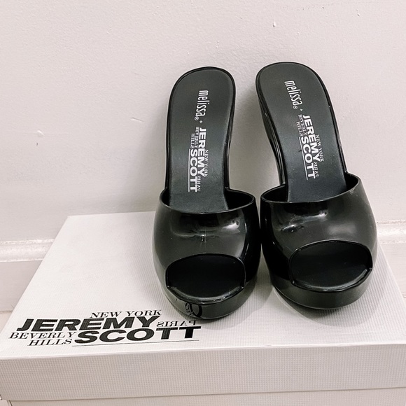 Jeremy Scott Shoes - Jeremy Scott Inflatable Mule in Black-Brand New